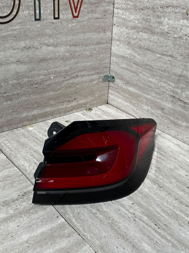 BMW 5 Serisi G30 LCİ Sağ Arka Stop