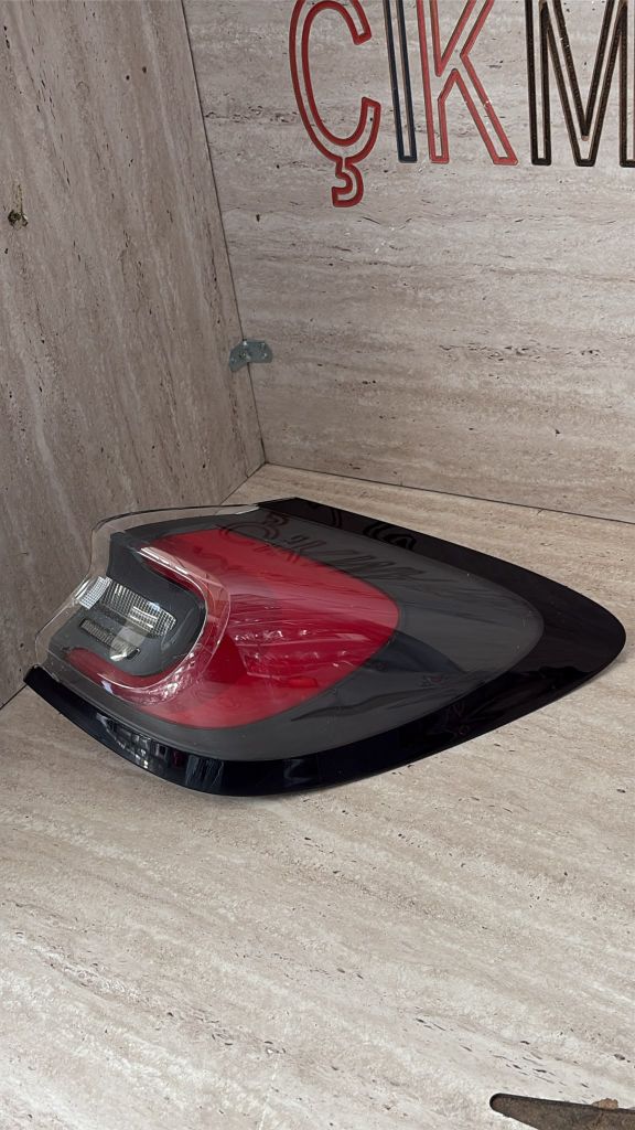 Ford Puma  Sağ Arka Stop