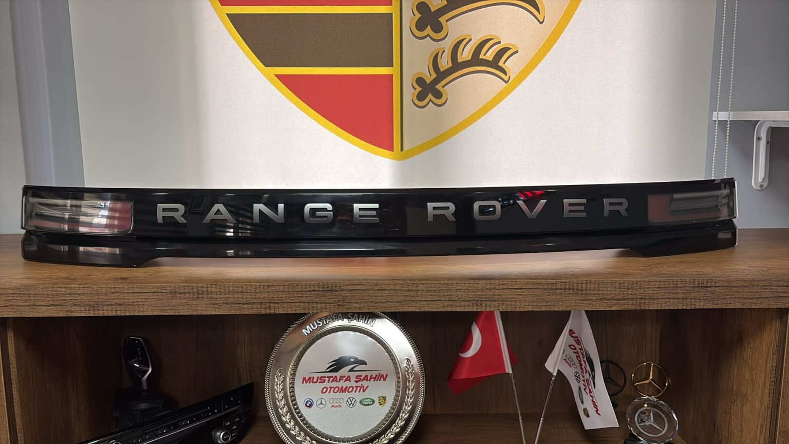 Land Rover Velar BAGAJ KAPAĞI Arka Stop