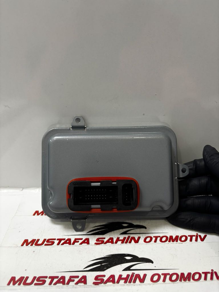 Mercedes C Serisi A204 W204  Far Beyni 130732924000