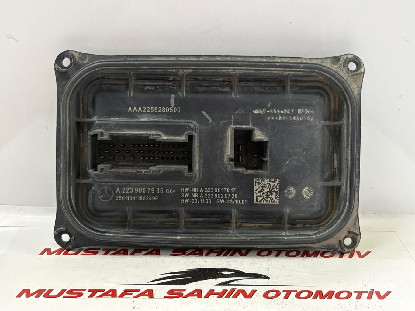 Mercedes C Serisi W206 C W214 E W223 S W295 EQE W297 EQS X254 CLE  Far Beyni A2239007