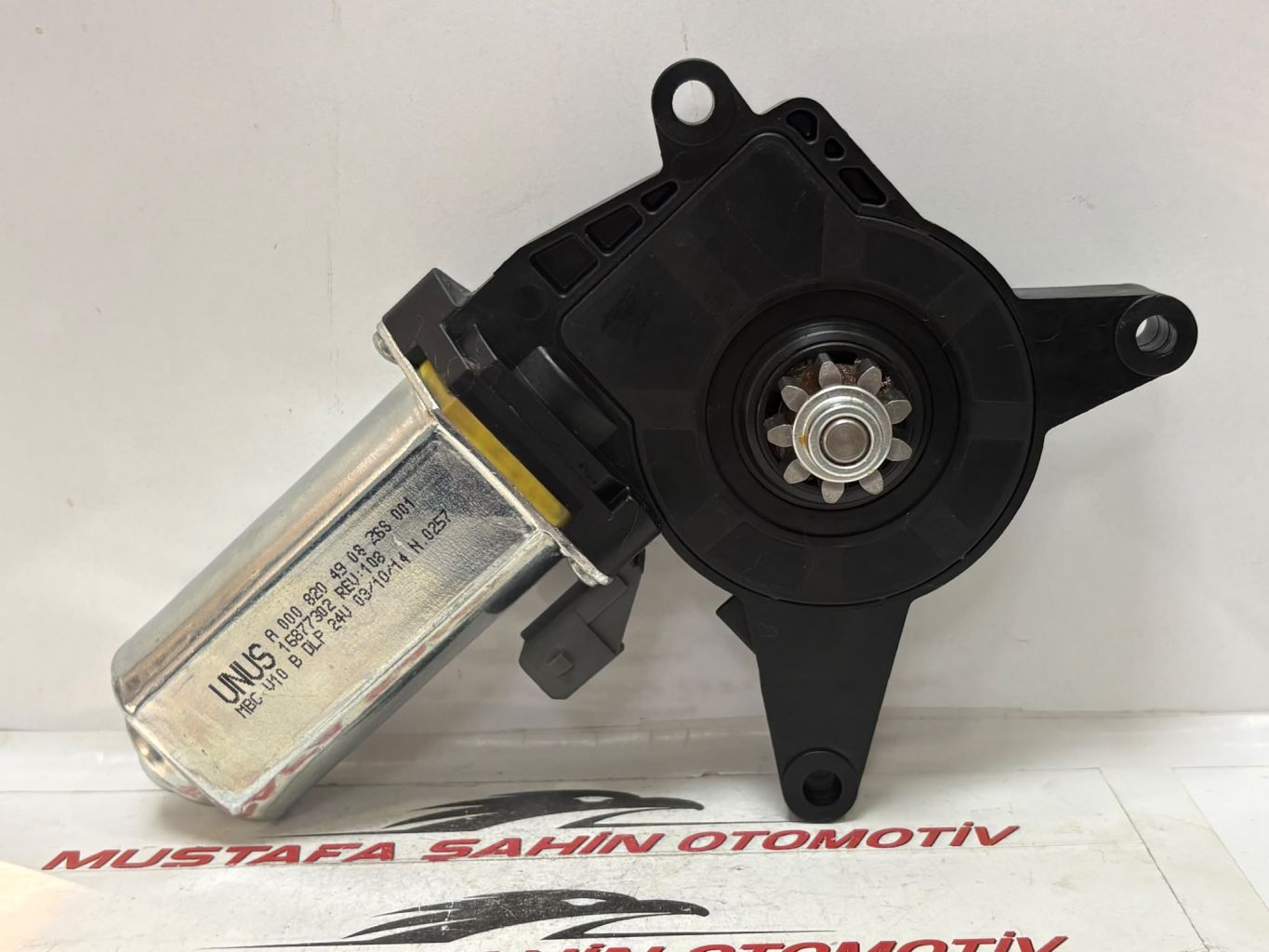 Mercedes Actros   Cam Krikosu A0008204908
