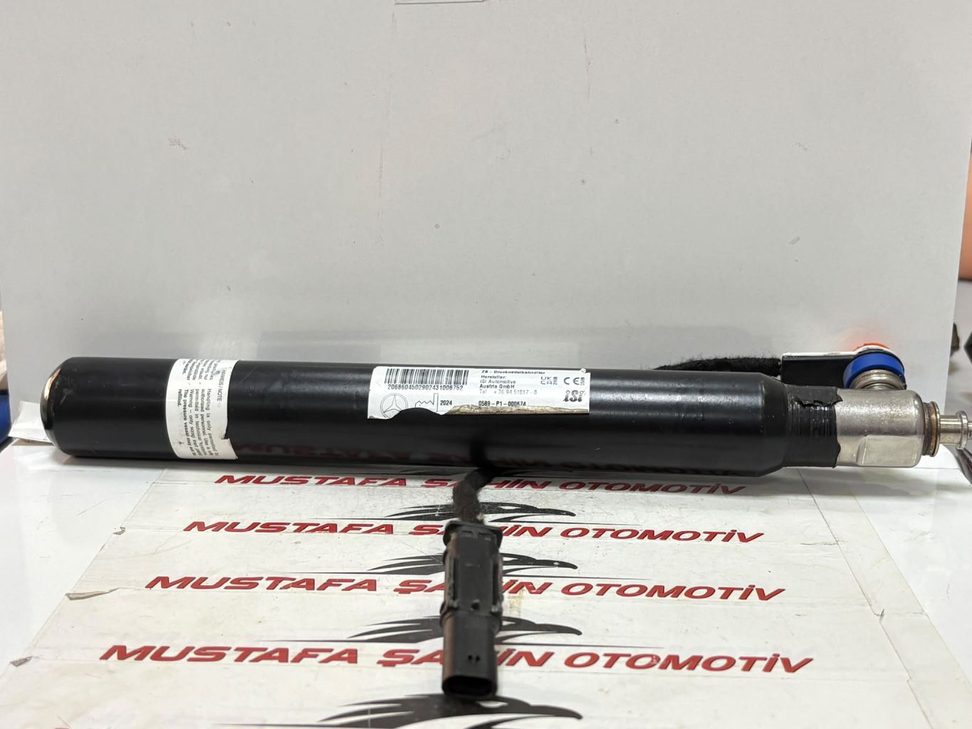 2023 Mercedes C Serisi A206 W206 W254    Fişek A2068604502