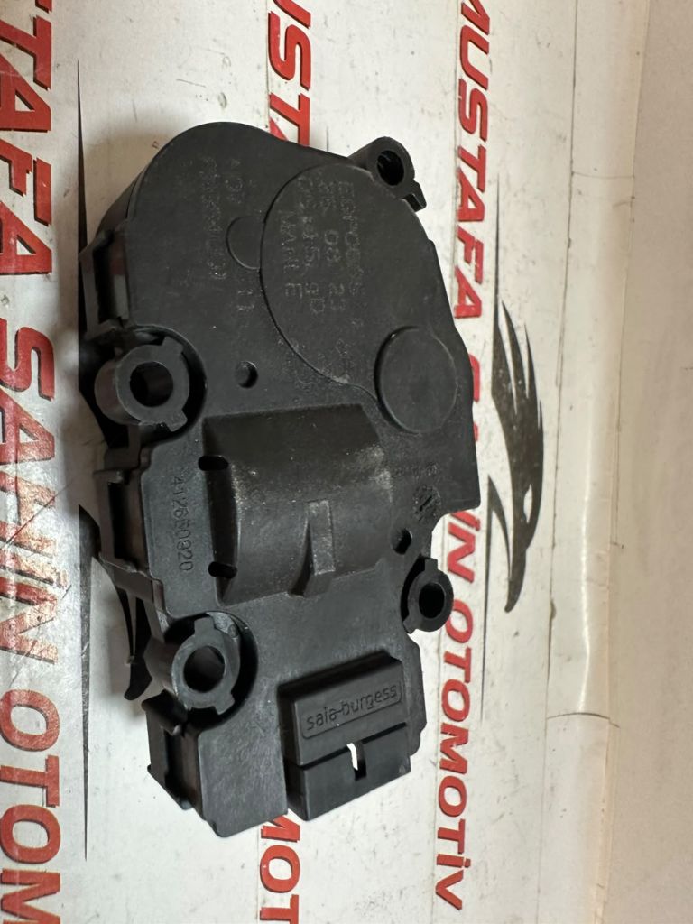 Audi Q8 3.0 D  Panjur Motoru EGP0065