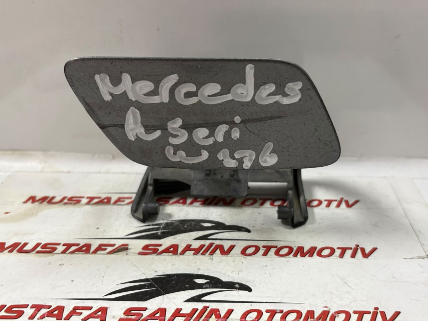 Mercedes A Serisi A176 W176  Far Yıkama Kapağı A1768851756