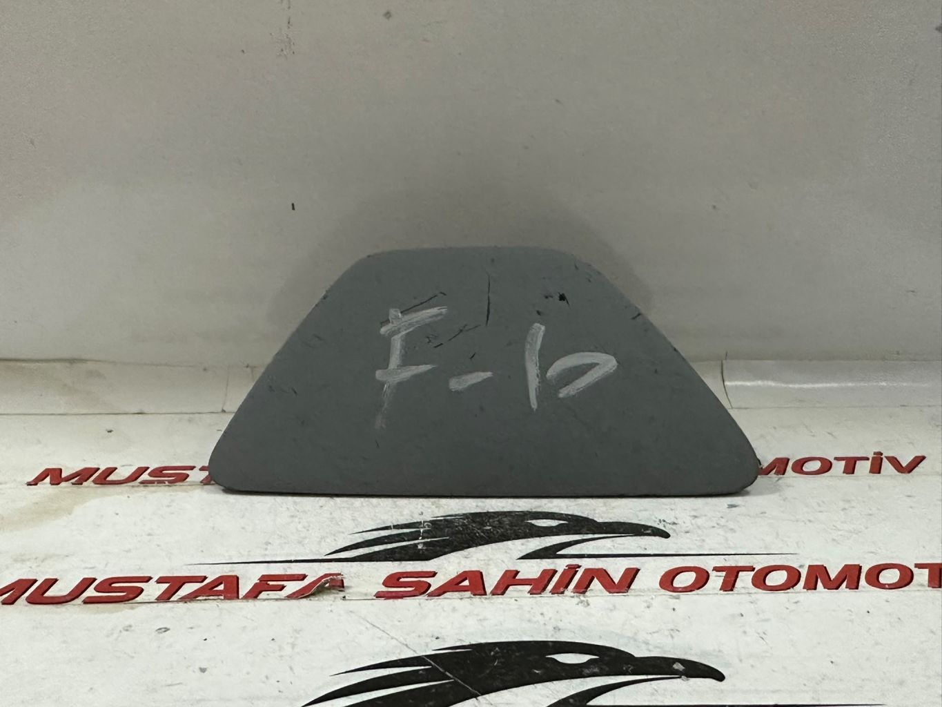 BMW 5 Serisi F10 Sağ Ön Far Yıkama Kapağı 7331746