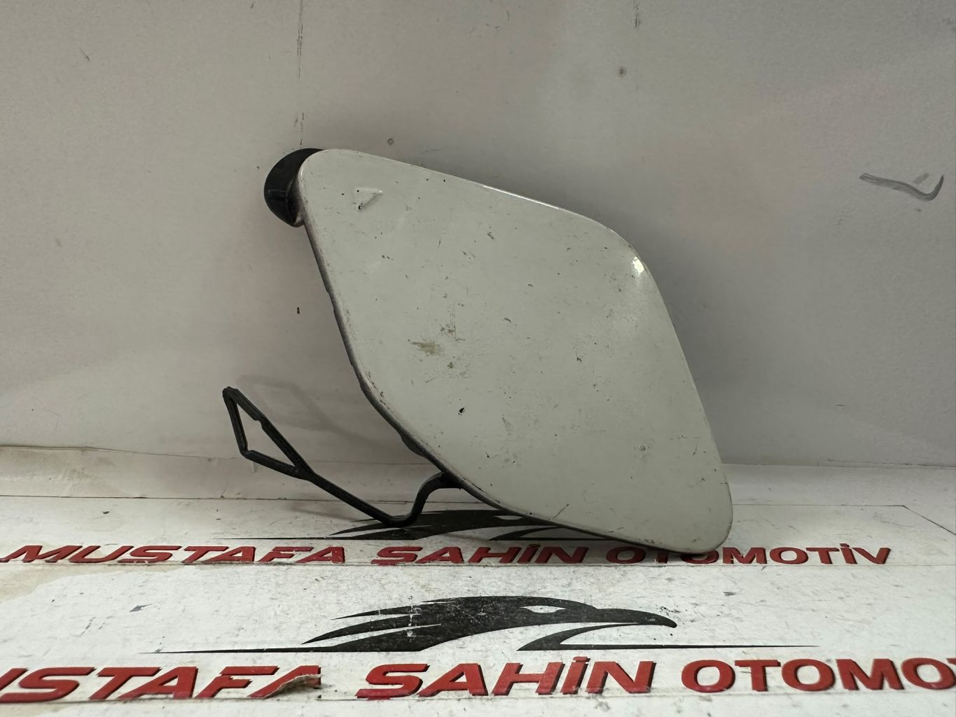 2016 - 2018 BMW 3 Serisi F30 LCİ  Çeki Kapağı 7386141