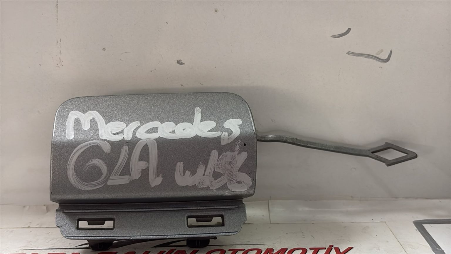 Mercedes GLA Serisi A156 W156 X156 220 CDİ  Çeki Kapağı A1568855522