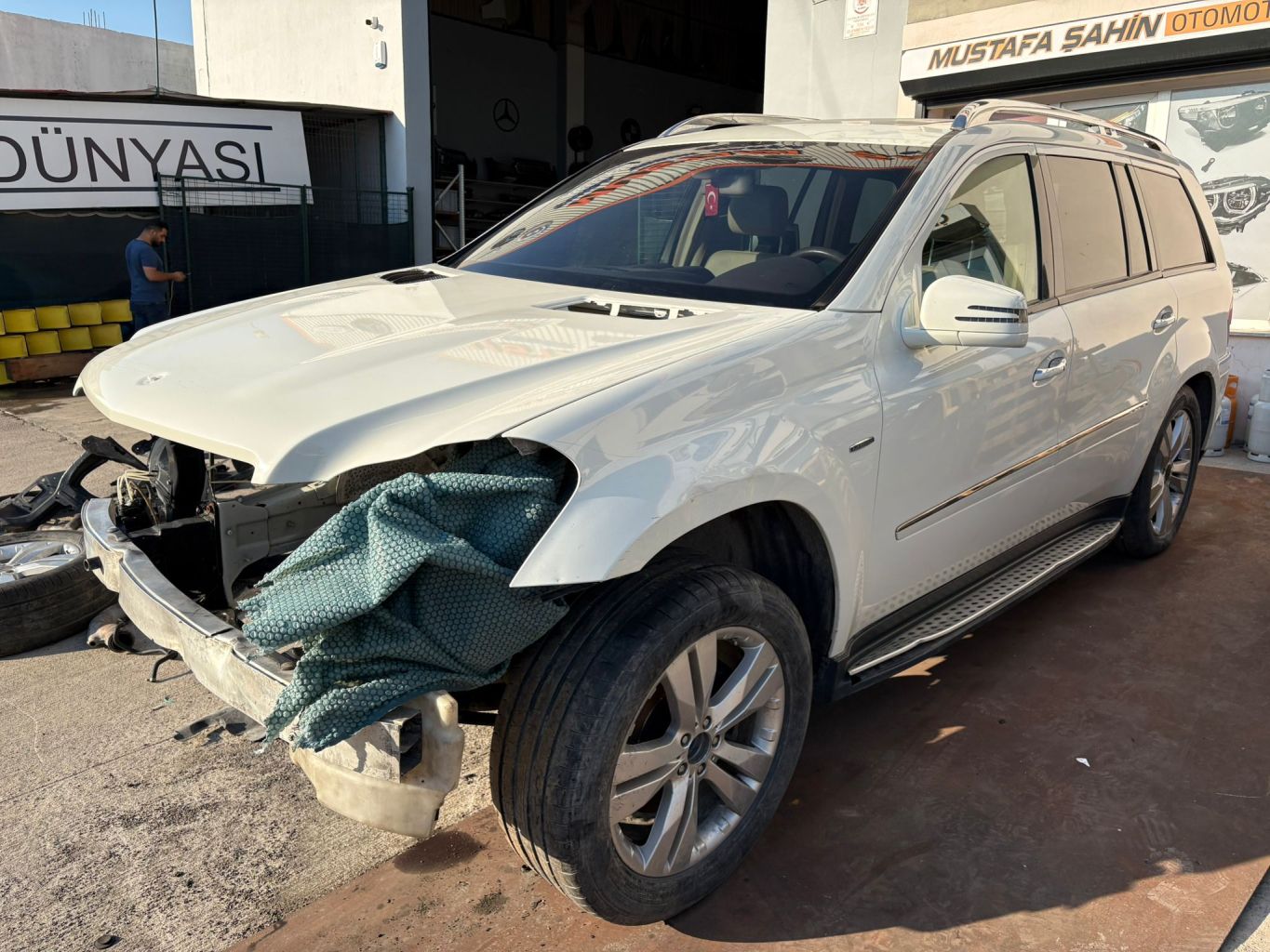 Mercedes GL Serisi ÖN ARKA 2011 350 Bluetec Sağ Sol Kapı