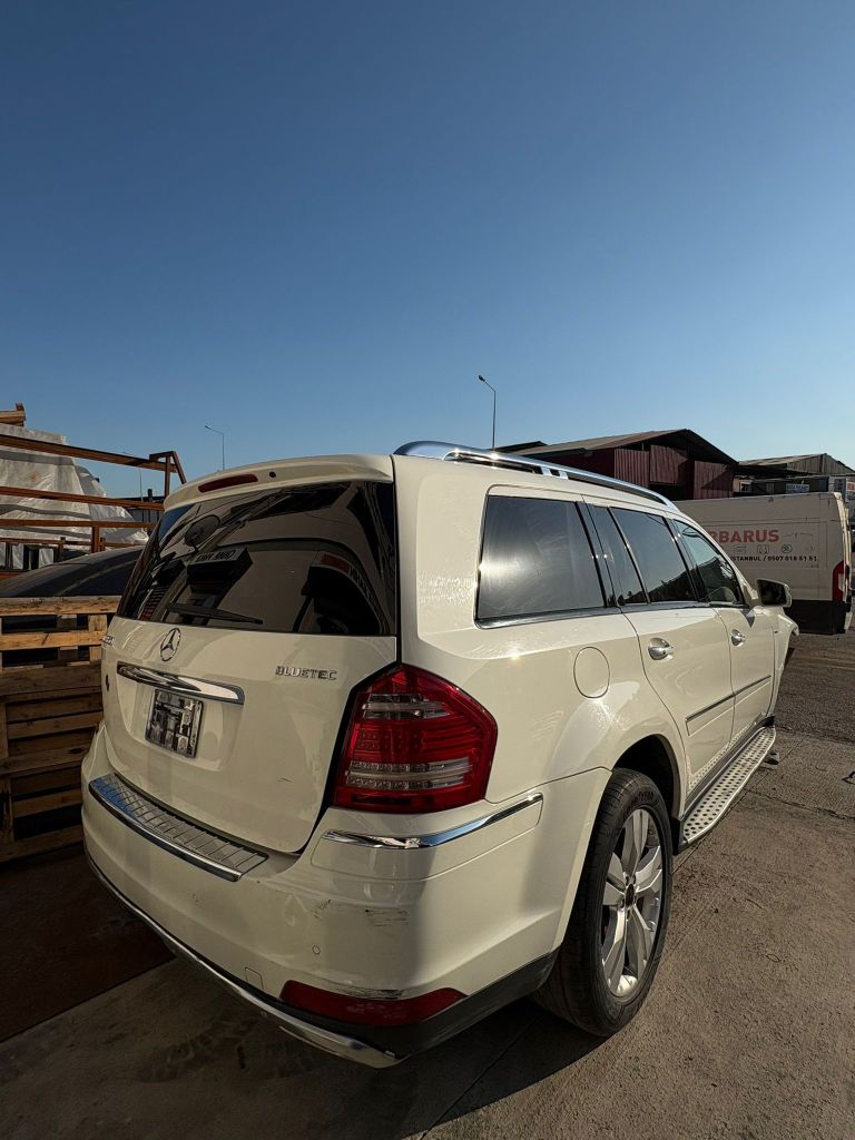 Mercedes GL Serisi ARKA 2011 350 Bluetec Sağ Sol Çamurluk