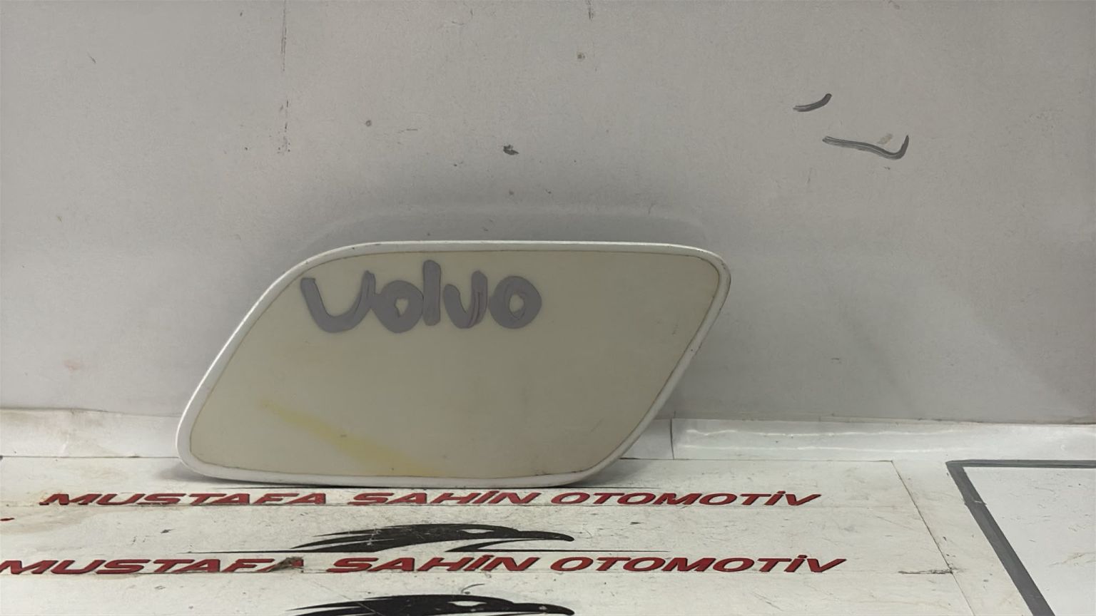 Volvo S60   Far Yıkama Kapağı 31323844