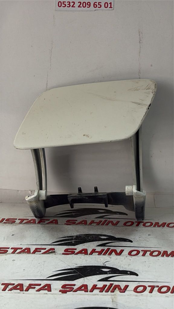 Mercedes A Serisi A176 W176  Far Yıkama Kapağı A1768850056