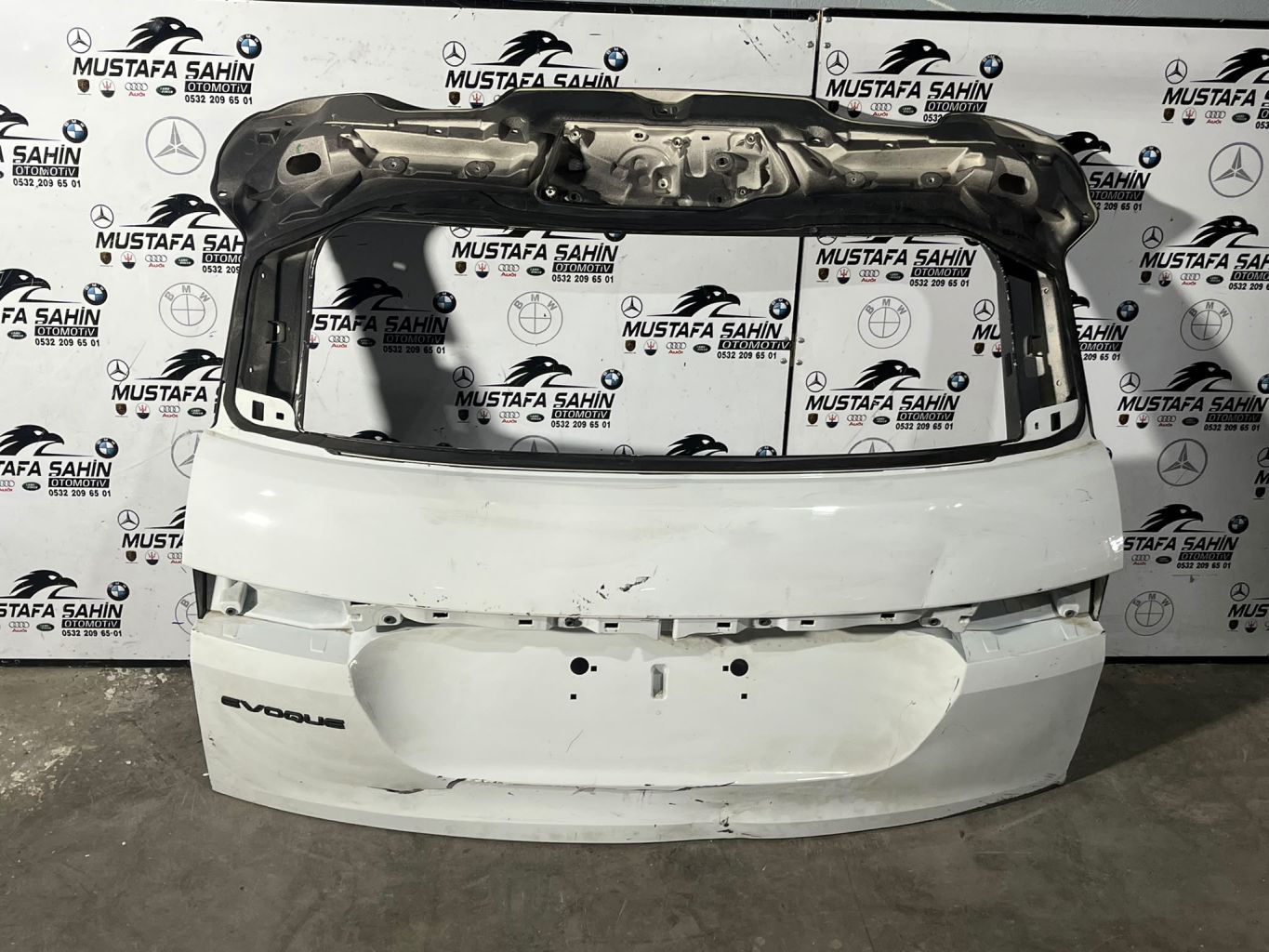 2020 - 2023 Land Rover Range Rover Evoque   Bagaj Kapağı K8D2-40010-AD