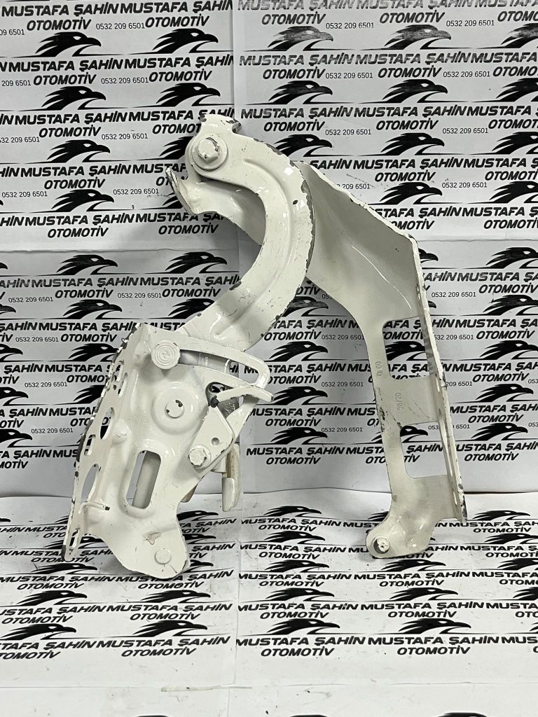 Mercedes C Serisi A205 W205 Sağ Ön Motor Kaput Menteşesi A2058800928