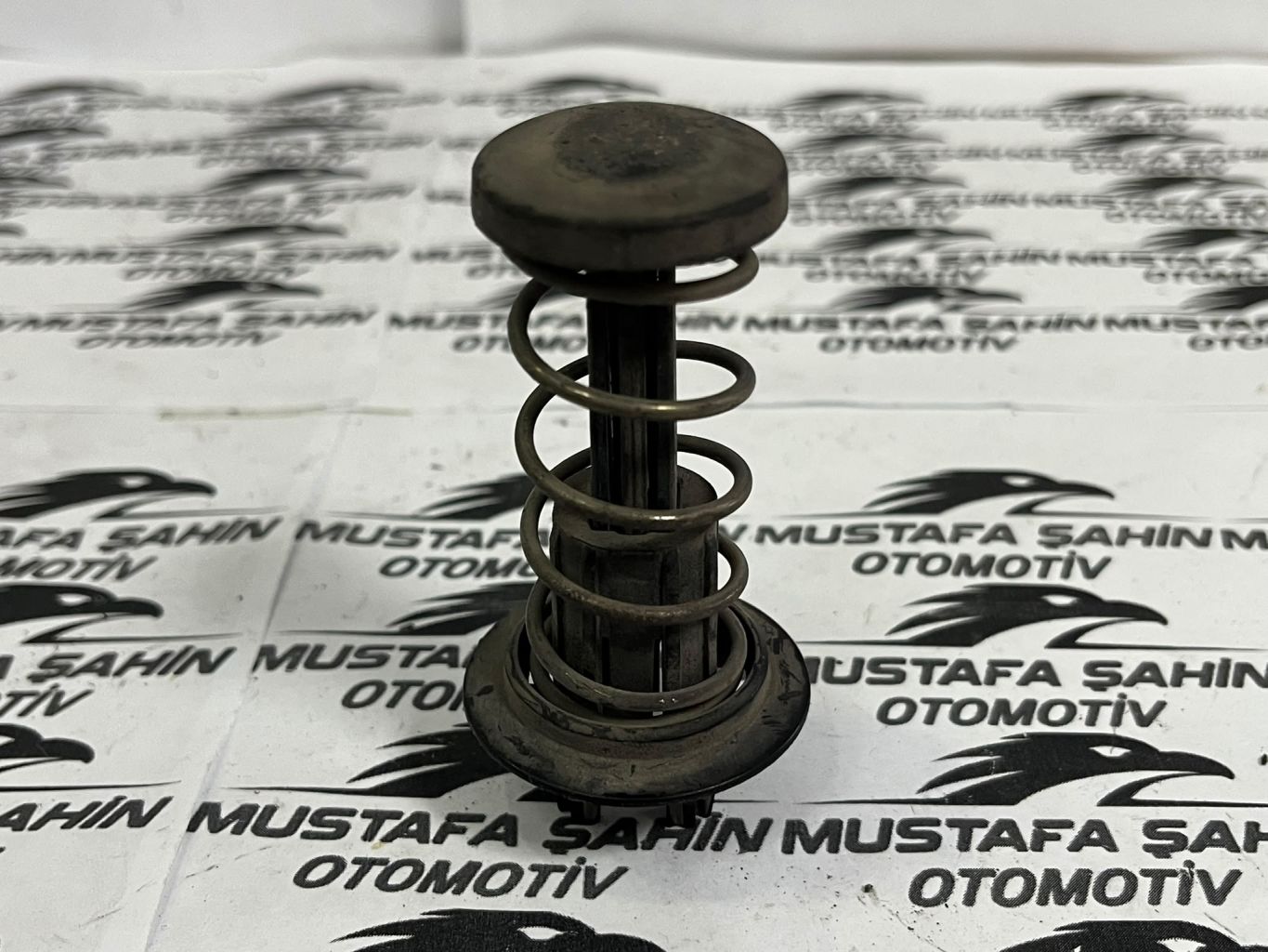 Mercedes C Serisi A204 W204  Motor Kaput Yayı a2048800127