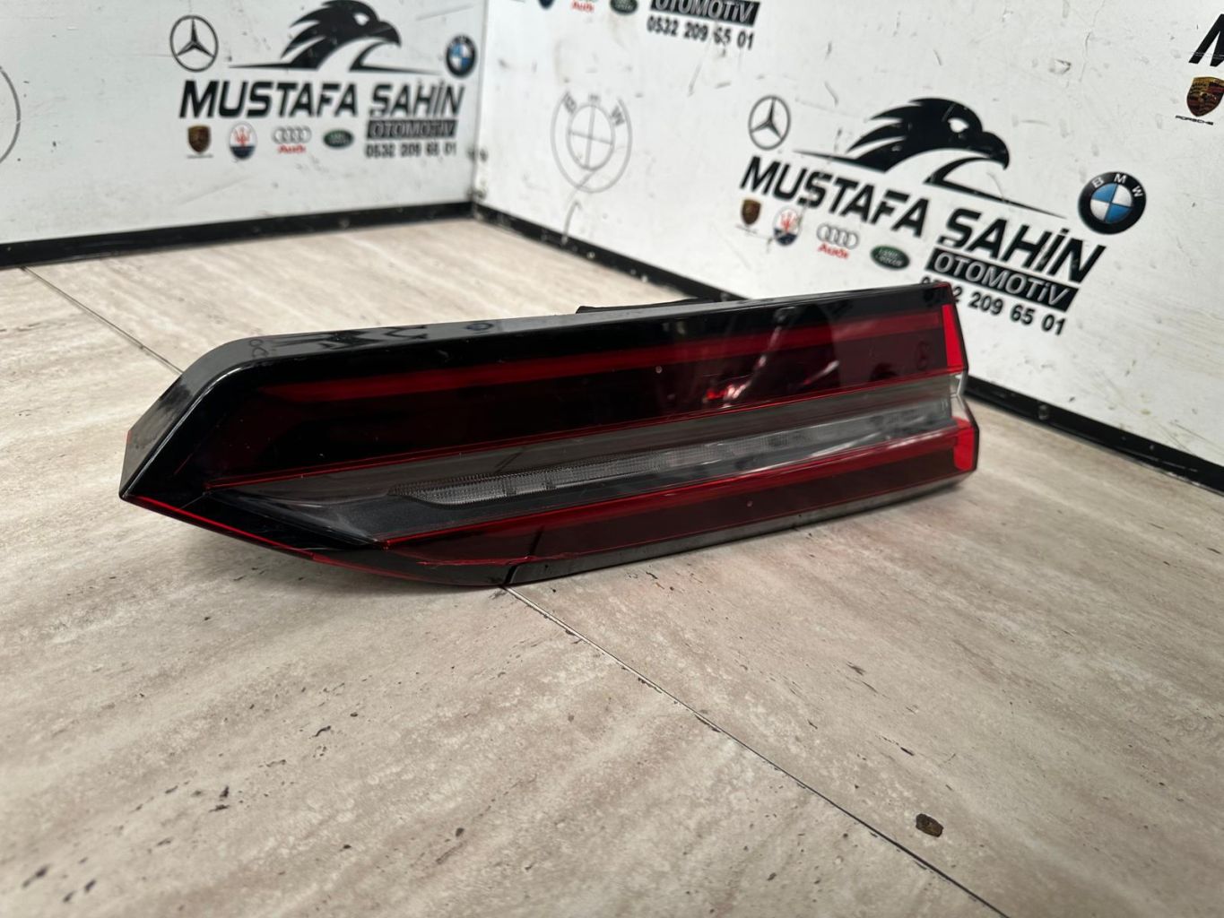 BMW 5 Serisi G60 Sol Arka Stop H7808605510