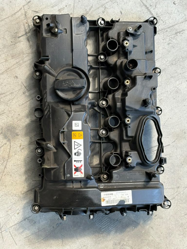 BMW 5 Serisi G30 B48  Kulbutor Kapagı 11035309