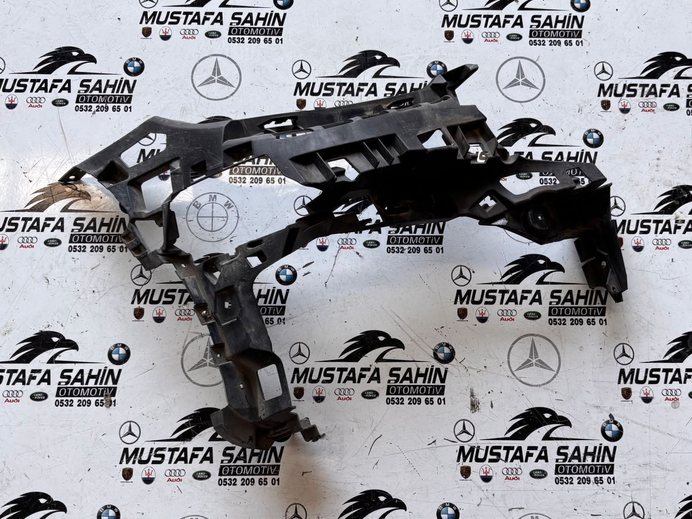 Mercedes E Serisi A213 W213 Sağ Ön Tampon Braketi A2138857204