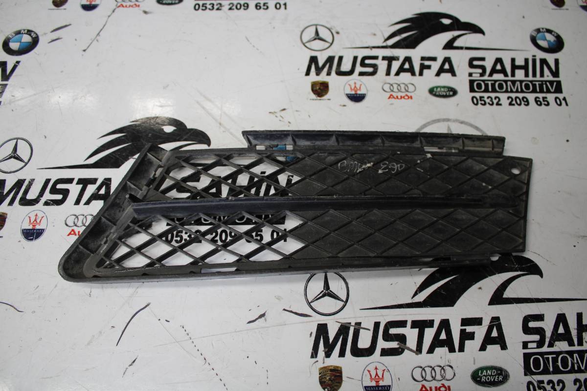 BMW 3 Serisi  Sol Ön Izgaralar 22944911