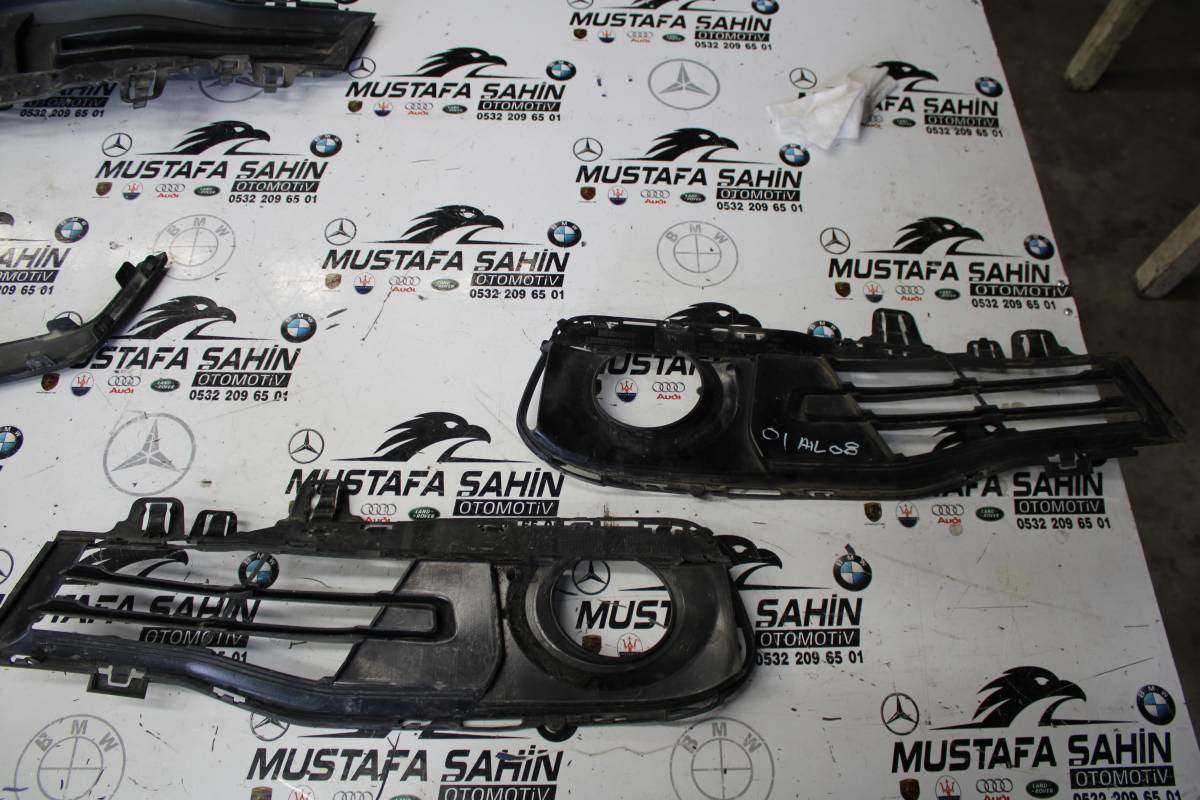 BMW 3 Serisi F30 Sağ Sol Sis Farı Çerçevesi 5111-7396877