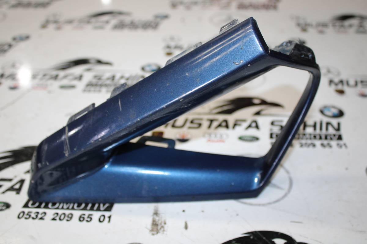 BMW 2 Serisi F44 Sağ Ön Tampon Izgarası 7496966