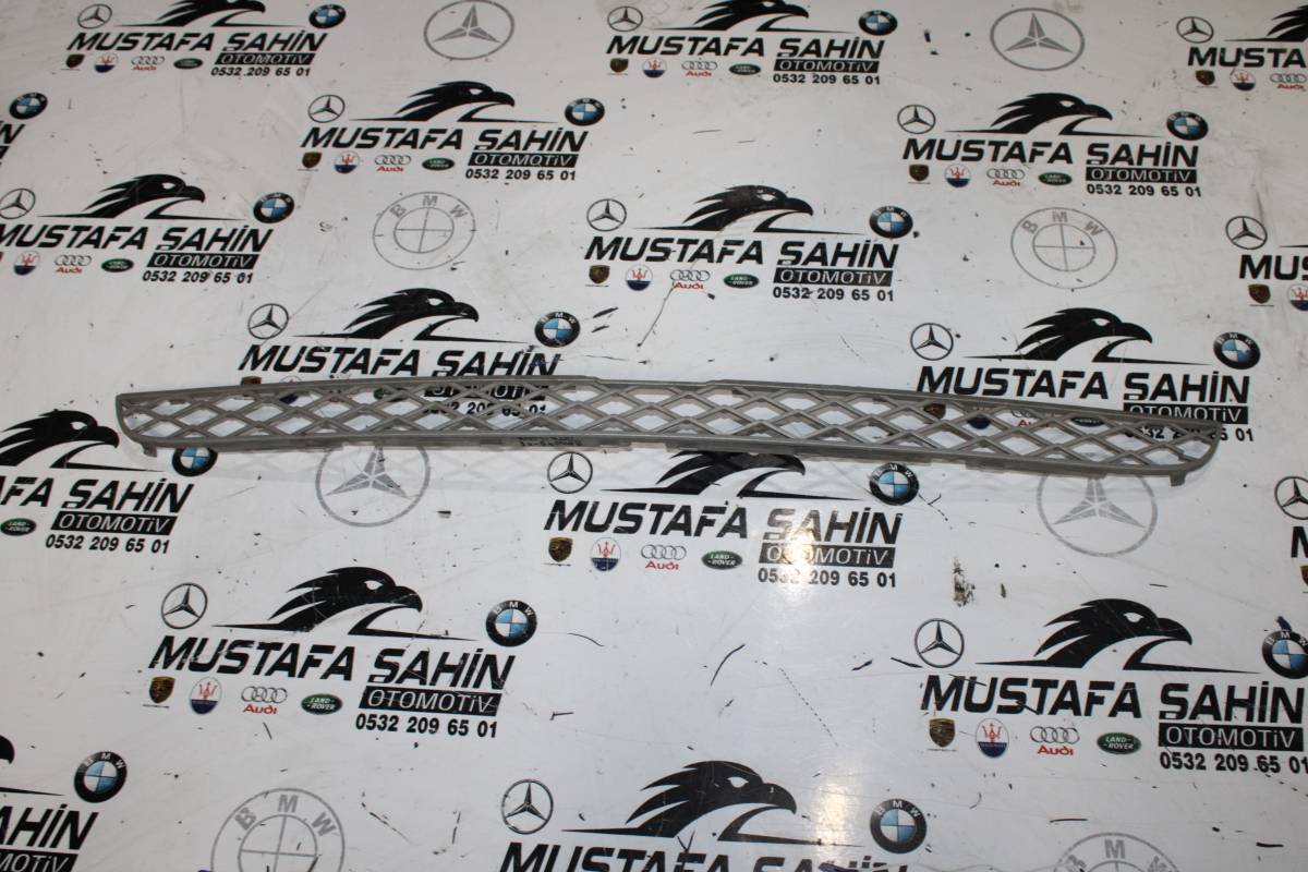 BMW X5 E70  Tampon Orta Izgara 7159597
