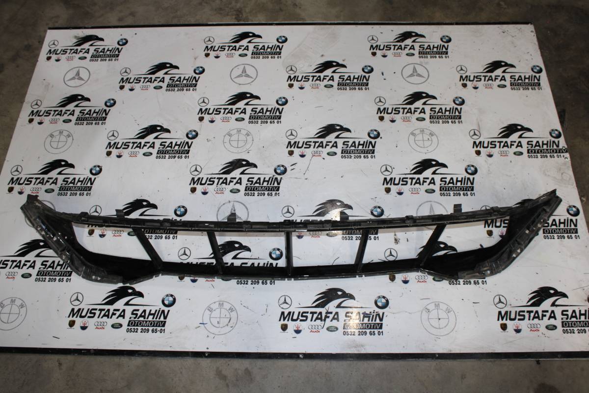 2024 BMW 5 Serisi G60  Tampon Orta Izgara 8084629