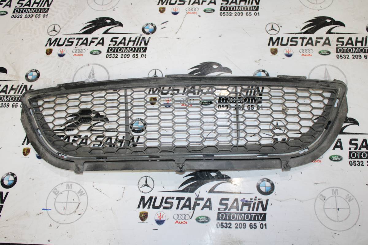 BMW 3 Serisi E90 E91 LCİ  Tampon Orta Izgara 7891392