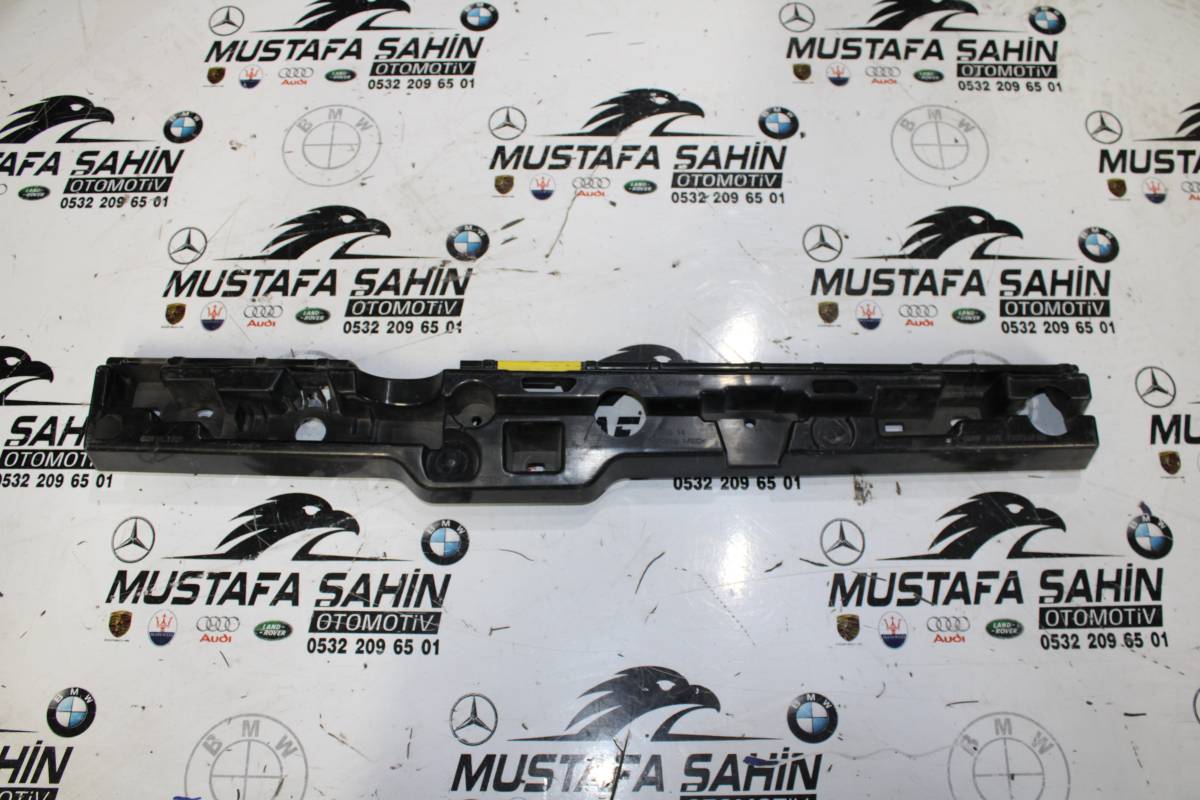 BMW 5 Serisi G30 SAĞ  Marşpiyel İç Bakalit 7387346