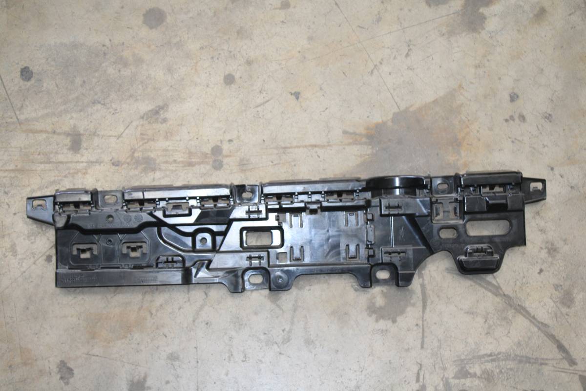 BMW 5 Serisi G60 G61  Bakalit 5A1C2C3