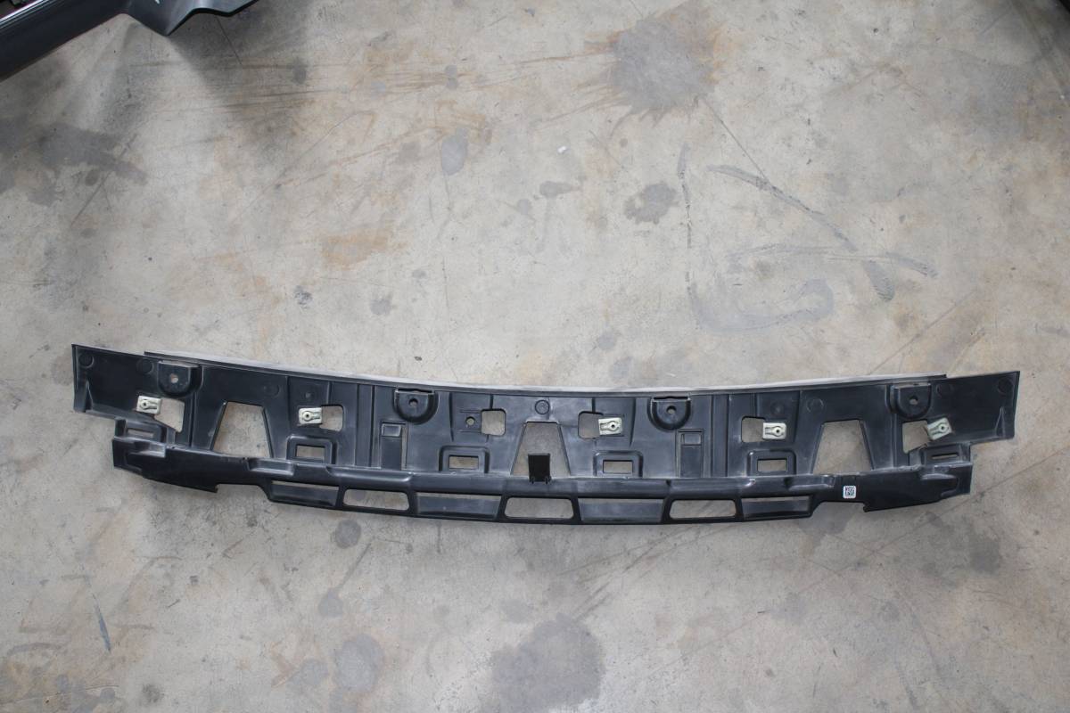 BMW 3 Serisi G20 G21 G28  Tampon Alt Koruması 8072545