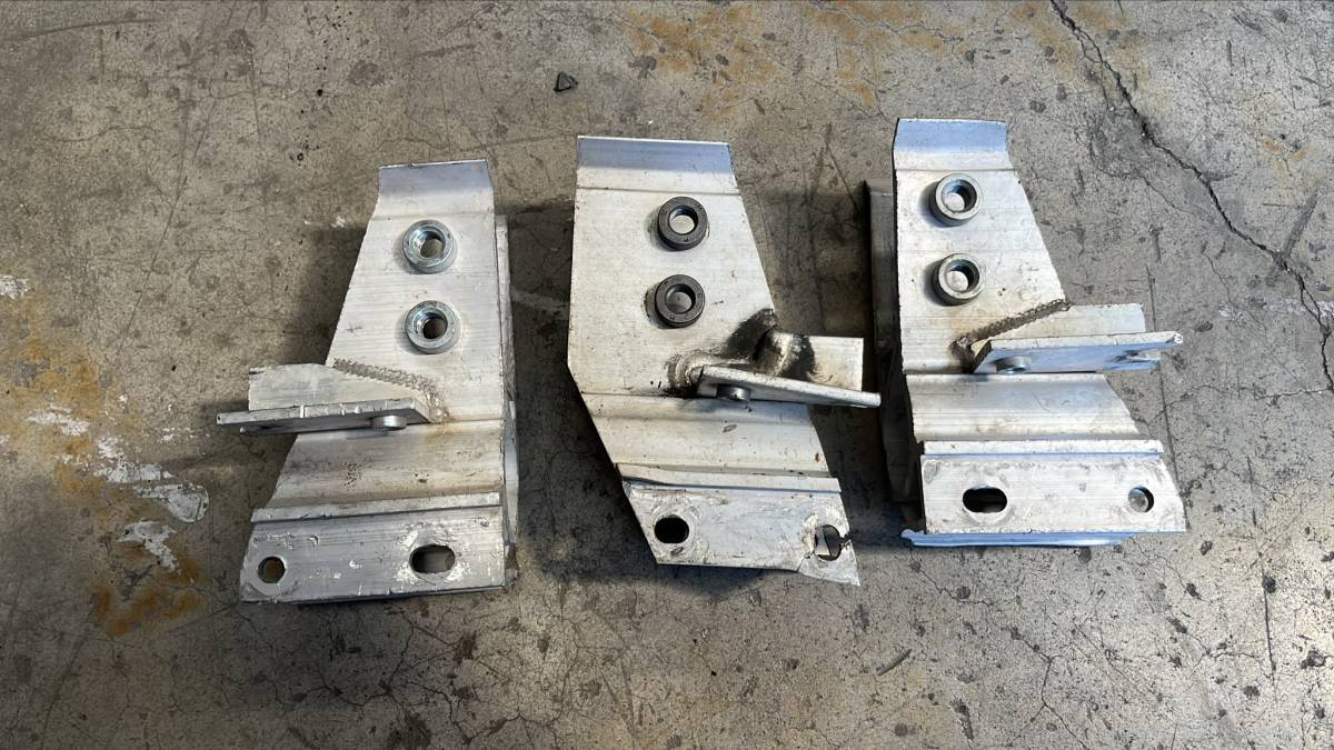 BMW 2 Serisi G26  Radyatör Destek Braketi