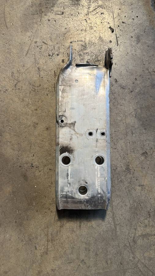 BMW 3 Serisi f30 f32   Tampon Demiri Babası