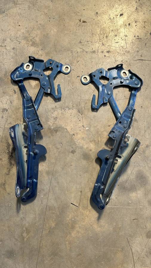 BMW 5 Serisi G60 Sağ Sol Motor Kaput Menteşesi