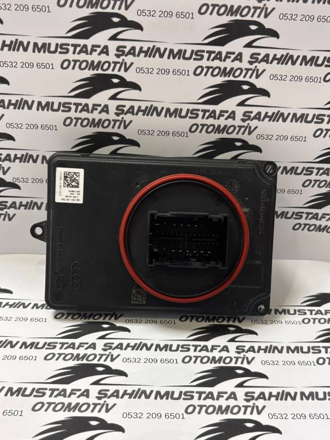 Audi A4 A5 Q2 Q5 Q7 E-TRON  Far Beyni 4K0941592BA