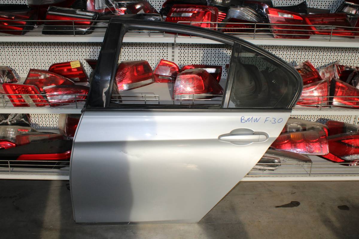 BMW 3 Serisi F30 Sol Arka Kapı